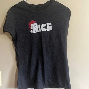 Christmas t shirt Nice women’s extra small Santa hat gray top